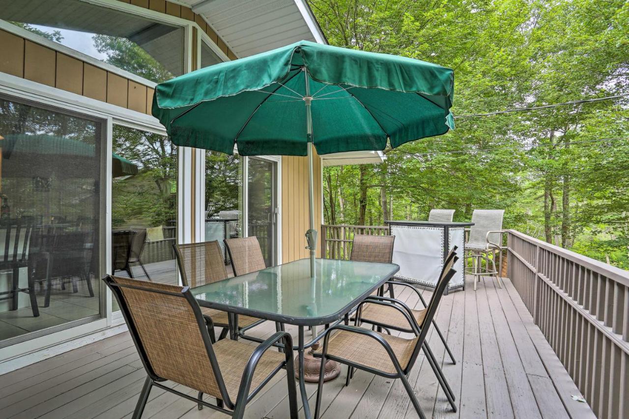 Serene Emerald Lakes Escape with Deck&Large Yard! Long Pond Exterior foto